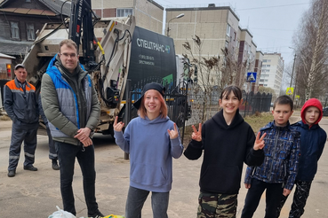 Продолжаются соревнования по сбору пластика для учеников общеобразовательных школ Ленинградской области